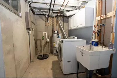 3249 W McKinley Ave, Milwaukee, WI 53208 - Photo 22