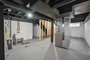 1922 E Iron St, Milwaukee, WI 53207 - Photo 24