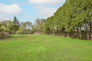 3910 W Calumet Rd, Brown Deer, WI 53209 - Photo 36