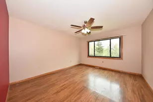 3910 W Calumet Rd, Brown Deer, WI 53209 - Photo 18