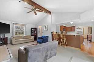 N81W22561 Susan Pl, Lisbon, WI 53089 - Photo 4