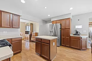 N81W22561 Susan Pl, Lisbon, WI 53089 - Photo 8