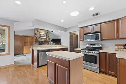 N81W22561  Susan Pl, Lisbon, WI 53089 - Photo 8