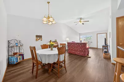 112  Market Square Dr #152, Wautoma, WI 54982 - Photo 8