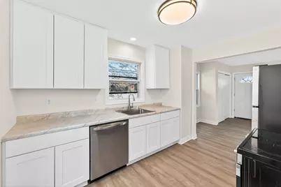 8901 W Lisbon Ave #8903, Milwaukee, WI 53222 - Photo 8