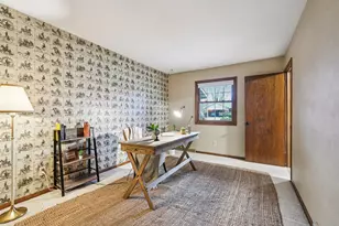 720 W Fairfield Ct, Glendale, WI 53217 - Photo 30