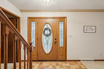 720 W Fairfield Ct, Glendale, WI 53217 - Photo 4