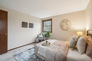 720 W Fairfield Ct, Glendale, WI 53217 - Photo 44