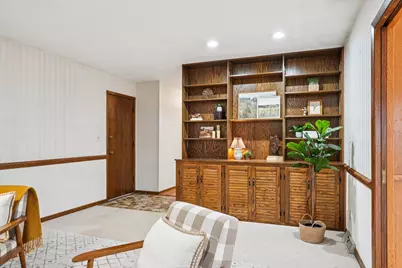 720 W Fairfield Ct, Glendale, WI 53217 - Photo 24