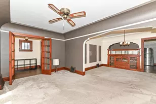 6402 Beloit Rd, West Allis, WI 53219 - Photo 8