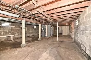 6402 Beloit Rd, West Allis, WI 53219 - Photo 30