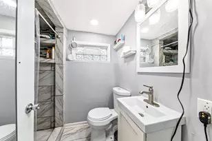 8306 W Ruby Ave, Milwaukee, WI 53218 - Photo 20