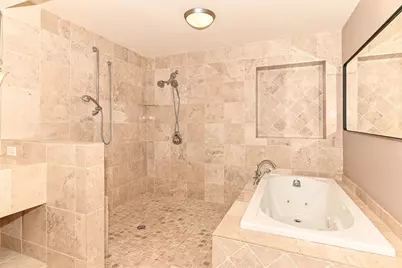 1904 N Farwell Ave #N, Milwaukee, WI 53202 - Photo 12