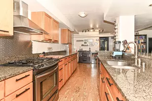 1904 N Farwell Ave, Milwaukee, WI 53202 - Photo 2