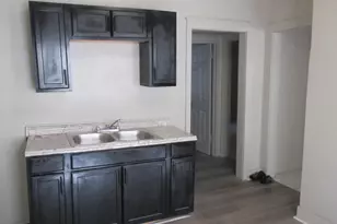 3015 N 6th St, Milwaukee, WI 53212 - Photo 2