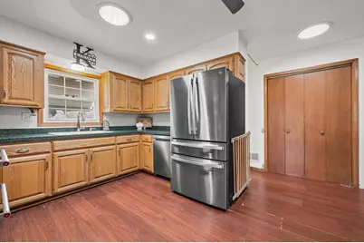 605  Juniper Ct, West Bend, WI 53095 - Photo 6