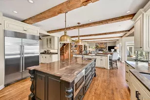 214 E Beechwood Ct, Mequon, WI 53092 - Photo 12