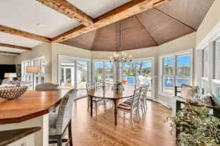 214 E Beechwood Ct, Mequon, WI 53092 - Photo 6