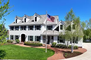 214 E Beechwood Ct, Mequon, WI 53092 - Photo 2