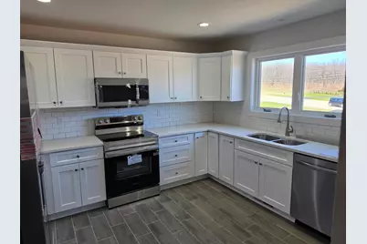 3528 W Park Dr, Geneva, WI 53147 - Photo 6