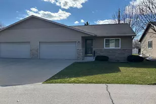 3138 Linden Dr, La Crosse, WI 54601 - Photo 2