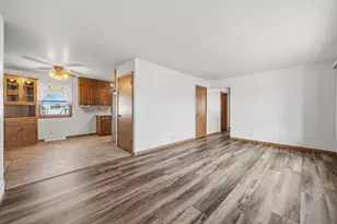 307 Martin St, Fort Atkinson, WI 53538 - Photo 6