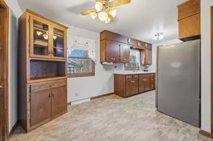 307 Martin St, Fort Atkinson, WI 53538 - Photo 10