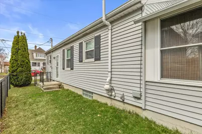 516  Third St, Hartford, WI 53027 - Photo 28