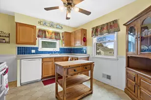 516 Third St, Hartford, WI 53027 - Photo 2