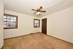 5848 Ramona Dr, Greendale, WI 53129 - Photo 36