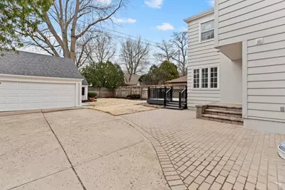 6329 N Berkeley Blvd, Whitefish Bay, WI 53217 - Photo 36