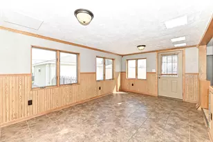 7818 W Warnimont Ave, Milwaukee, WI 53220 - Photo 26