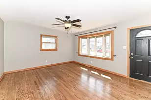 7818 W Warnimont Ave, Milwaukee, WI 53220 - Photo 18