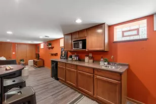 2463 N 65th St, Wauwatosa, WI 53213 - Photo 24