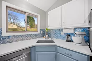 1961 Rambling Rose Rd, Waukesha, WI 53186 - Photo 8