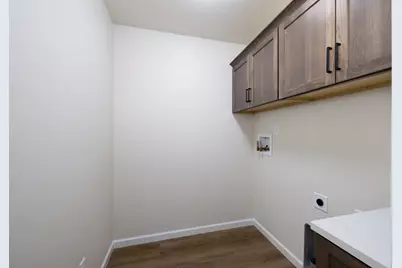 270  Southern Dr, Holmen, WI 54636 - Photo 16