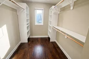 4967 S Imperial Cir, Greenfield, WI 53220 - Photo 8