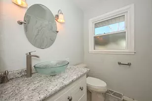 727 10th Ave, Grafton, WI 53024 - Photo 10