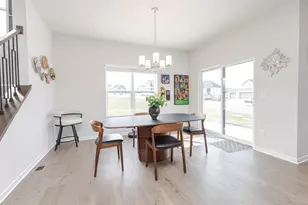 W206N5693 Muirfield Dr, Menomonee Falls, WI 53051 - Photo 14