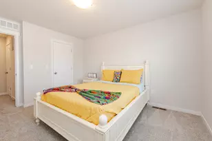 W206N5693 Muirfield Dr, Menomonee Falls, WI 53051 - Photo 36