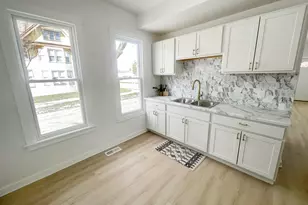 3249 N 14th St, Milwaukee, WI 53206 - Photo 8