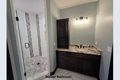 S64W22860  Garrett Dr, Vernon, WI 53189 - Photo 6