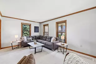 1624 Legend Cir, Waukesha, WI 53189 - Photo 18