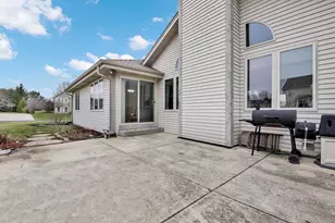 N67W13397 Roman Ct, Menomonee Falls, WI 53051 - Photo 34