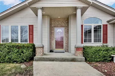 N67W13397  Roman Ct, Menomonee Falls, WI 53051 - Photo 2