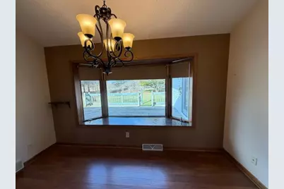 333  Lake Shore Rd, Grafton, WI 53024 - Photo 12