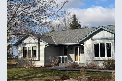 333  Lake Shore Rd, Grafton, WI 53024 - Photo 2