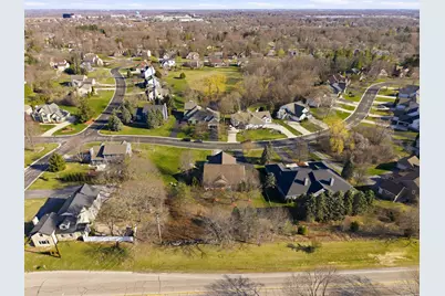 N48W16217  Lone Oak Ln, Menomonee Falls, WI 53051 - Photo 32