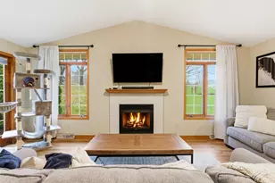 N48W16217 Lone Oak Ln, Menomonee Falls, WI 53051 - Photo 4