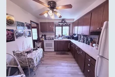 3339  6th Ave, Racine, WI 53402 - Photo 8